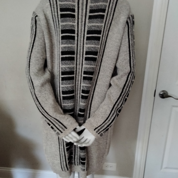 Mia Maddison women's cardigan - Picture 14 of 16